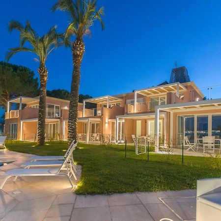 Residence Delfino, Portorosa Furnari Exteriör bild