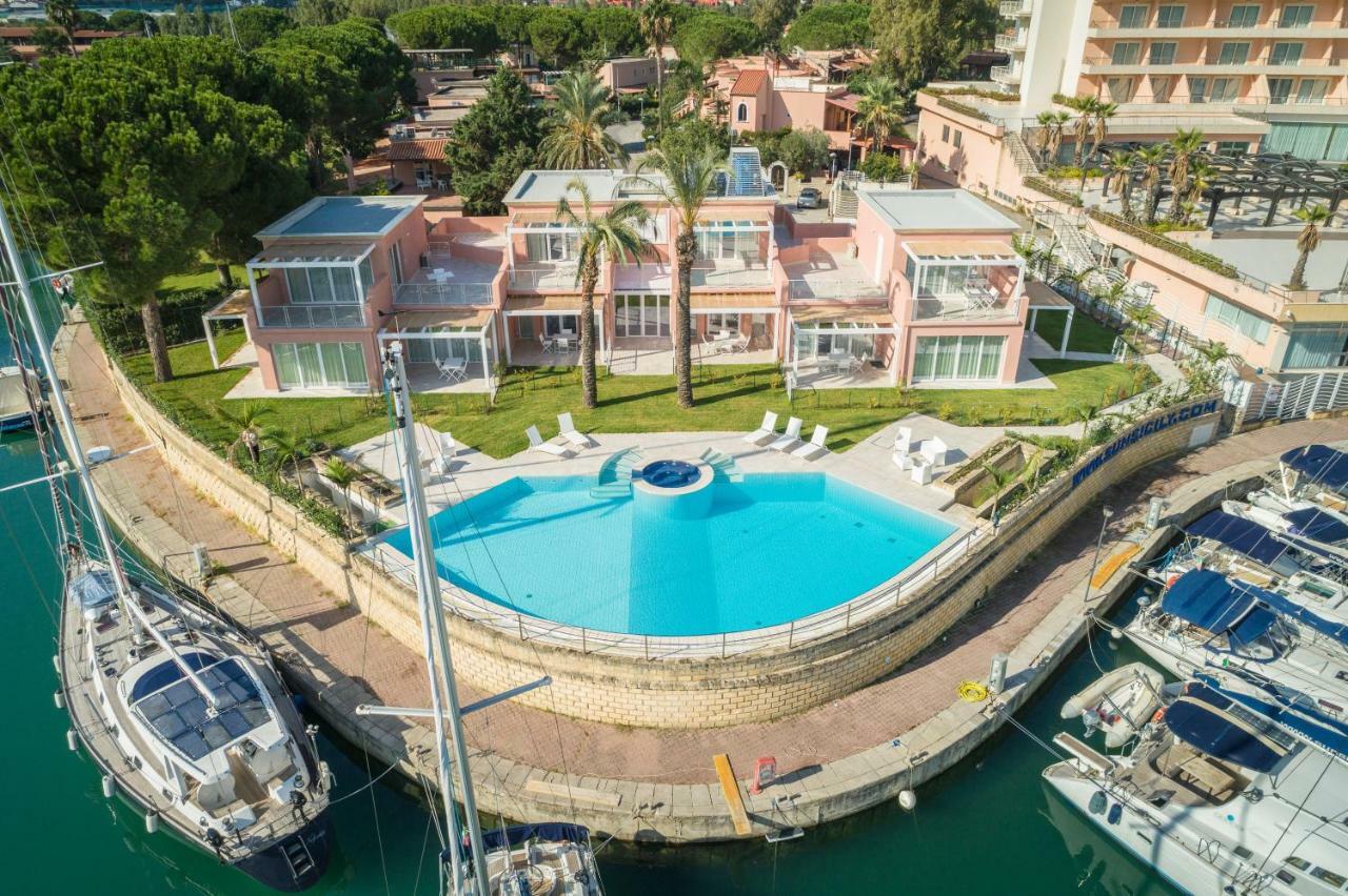 Residence Delfino, Portorosa Furnari Exteriör bild