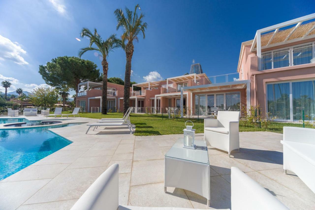 Residence Delfino, Portorosa Furnari Exteriör bild
