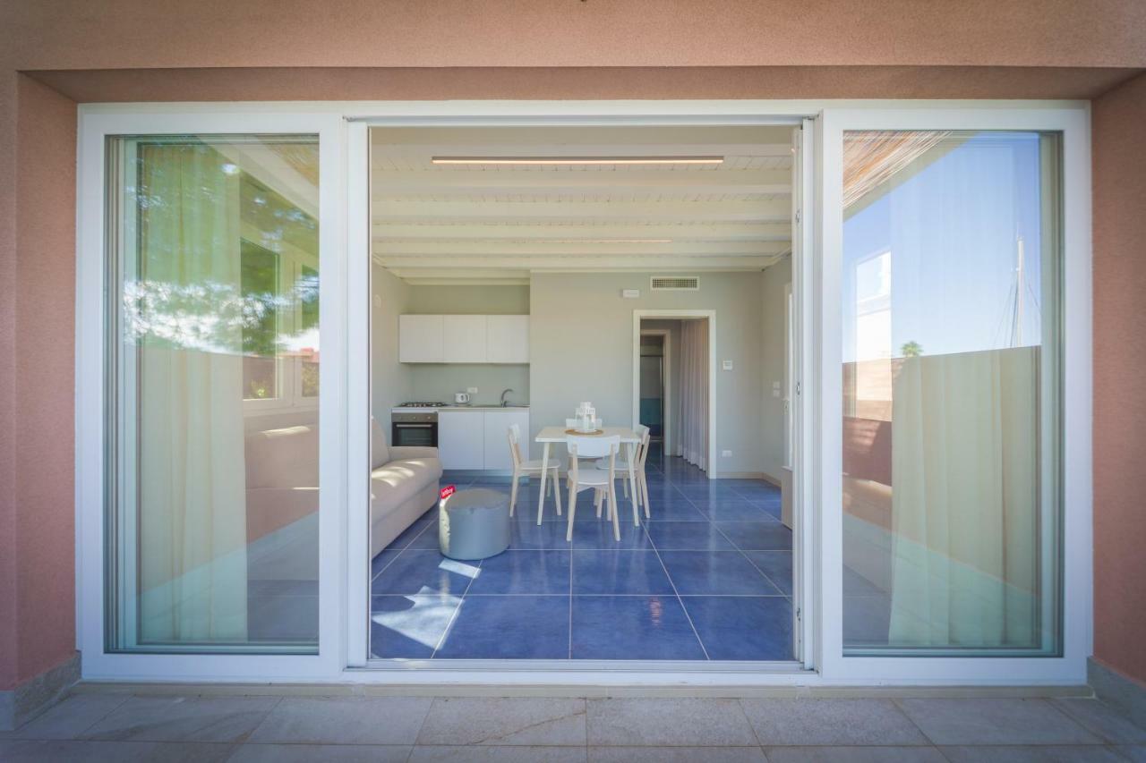 Residence Delfino, Portorosa Furnari Exteriör bild
