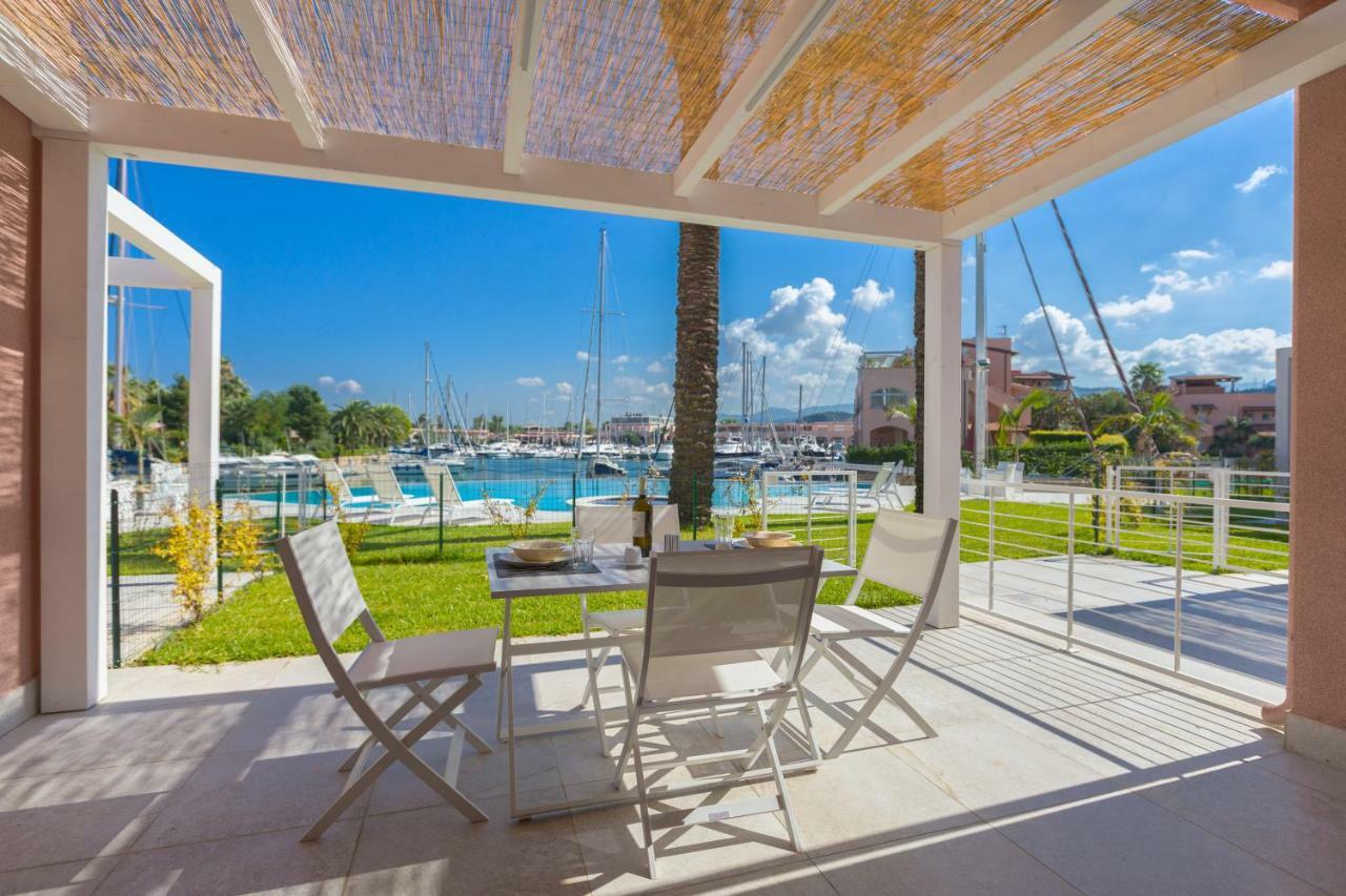 Residence Delfino, Portorosa Furnari Exteriör bild