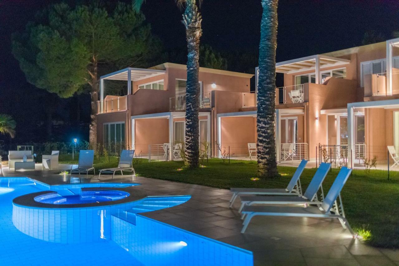 Residence Delfino, Portorosa Furnari Exteriör bild